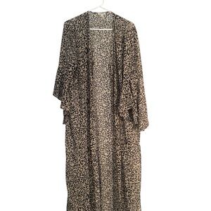 Umgee Black and Brown‎ Cheetah/Leopard Print Kimono with Elegant Length
